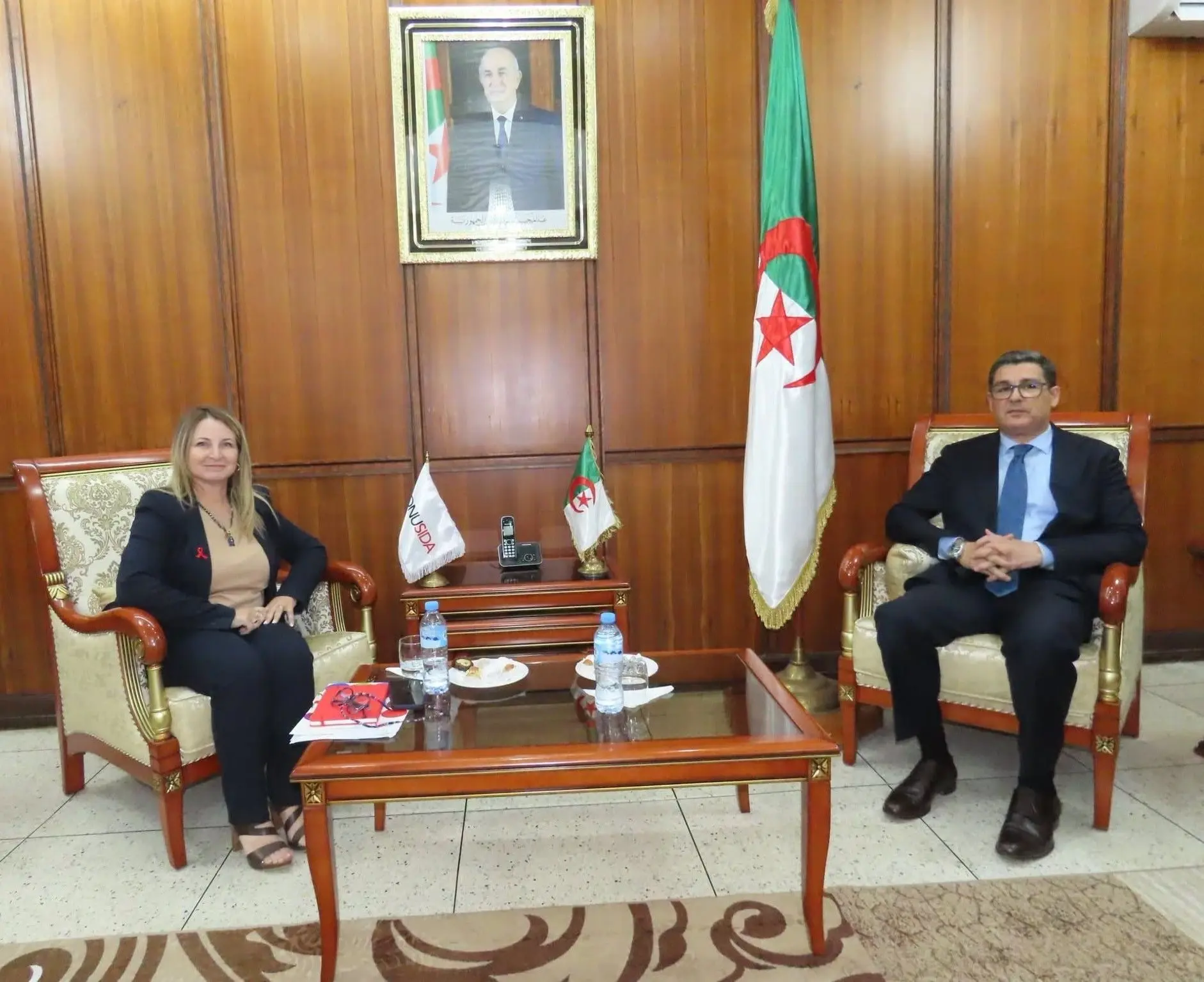 Ait Messaoudene reçoit la représentante de l'ONUSIDA en Algérie